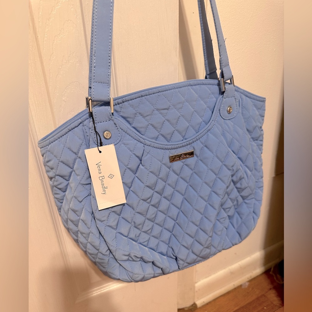 New with tags. Vera Bradley bag. Never used.
